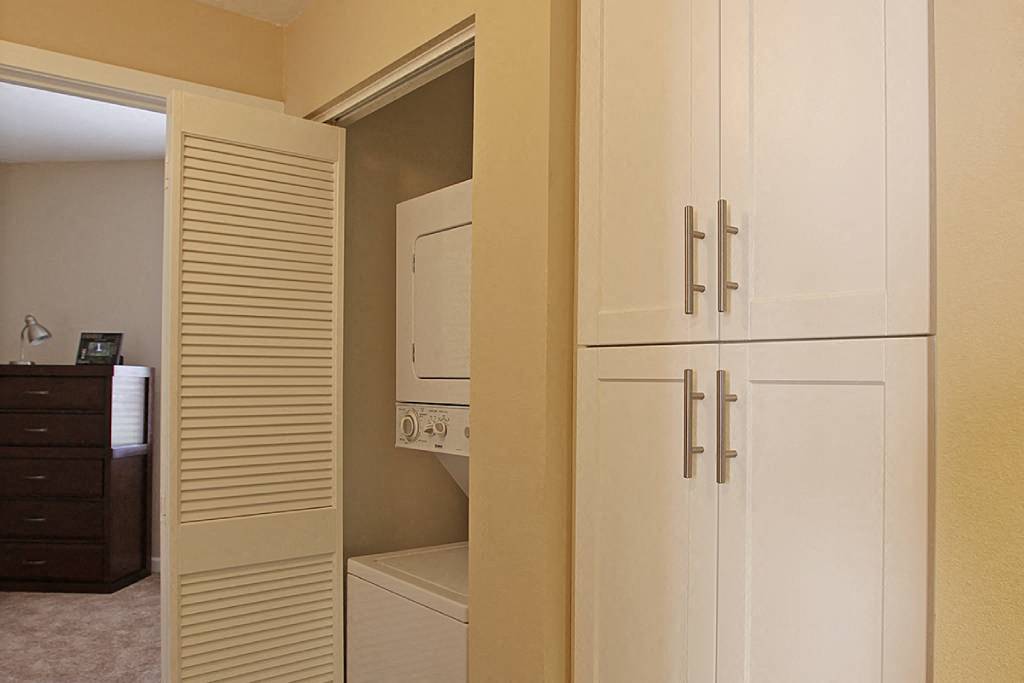 Senior Housing - Monaco Apartments Image 21