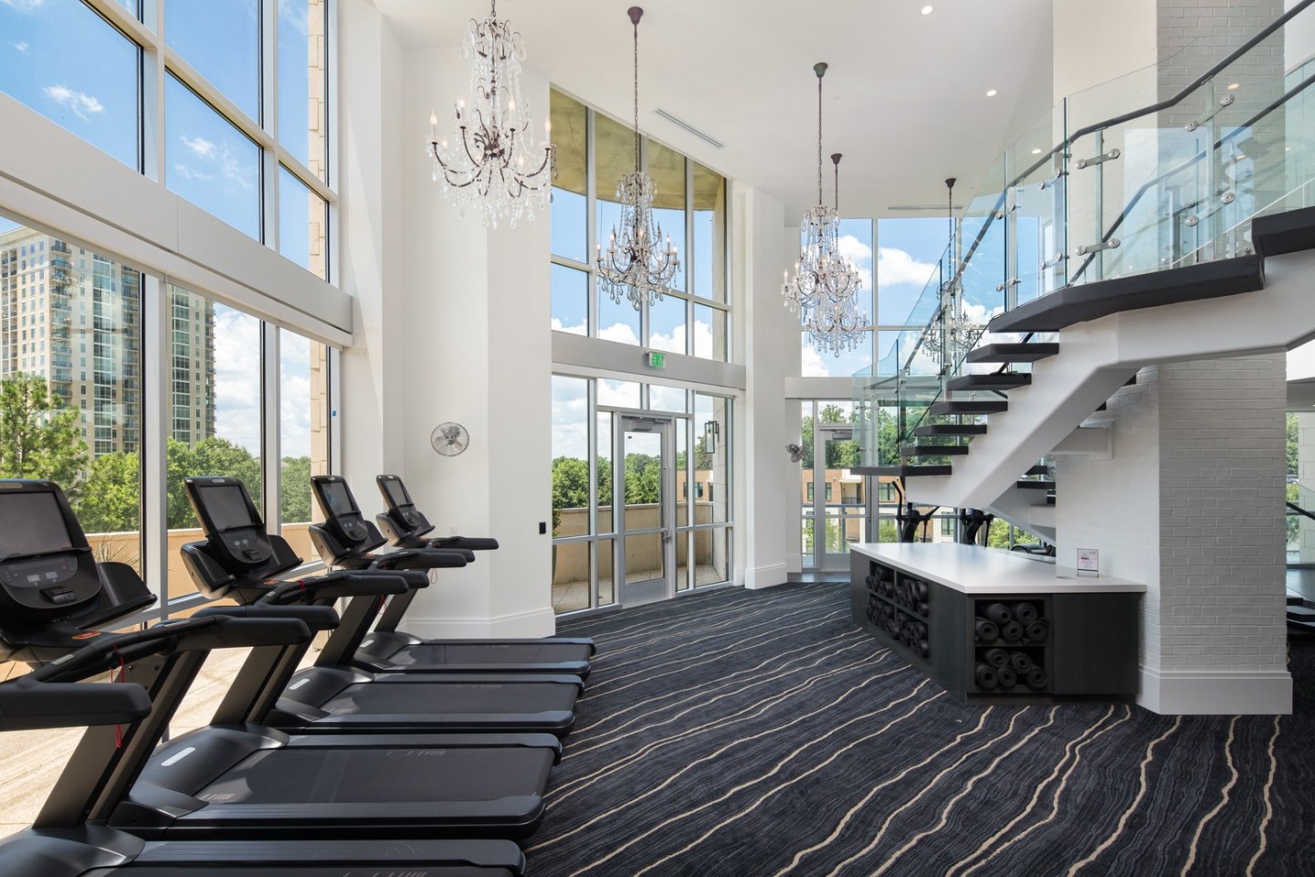 The Huntley Luxury Apartments Image 13