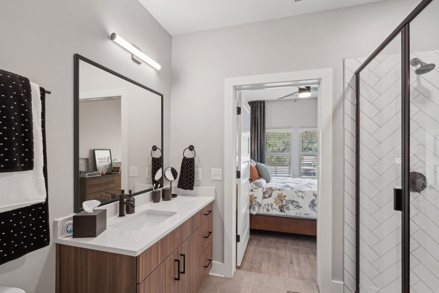 900 Willow Image 20