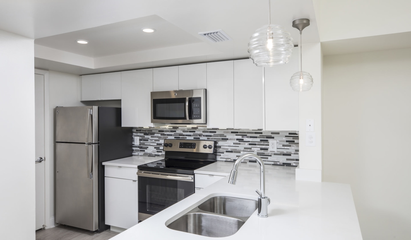 Waterways Village Apartments Image 17