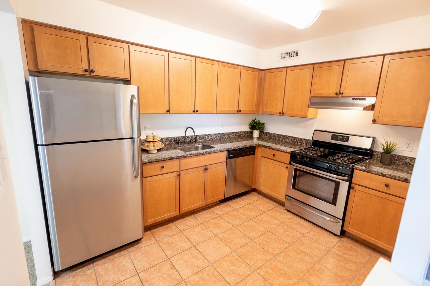 Delaire Landing Image 11