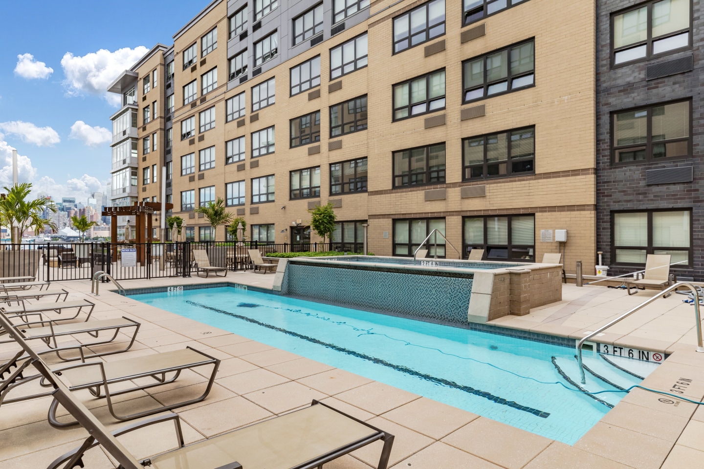 RiversEdge at Port Imperial Image 13