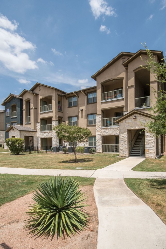Carrington Oaks Image 23