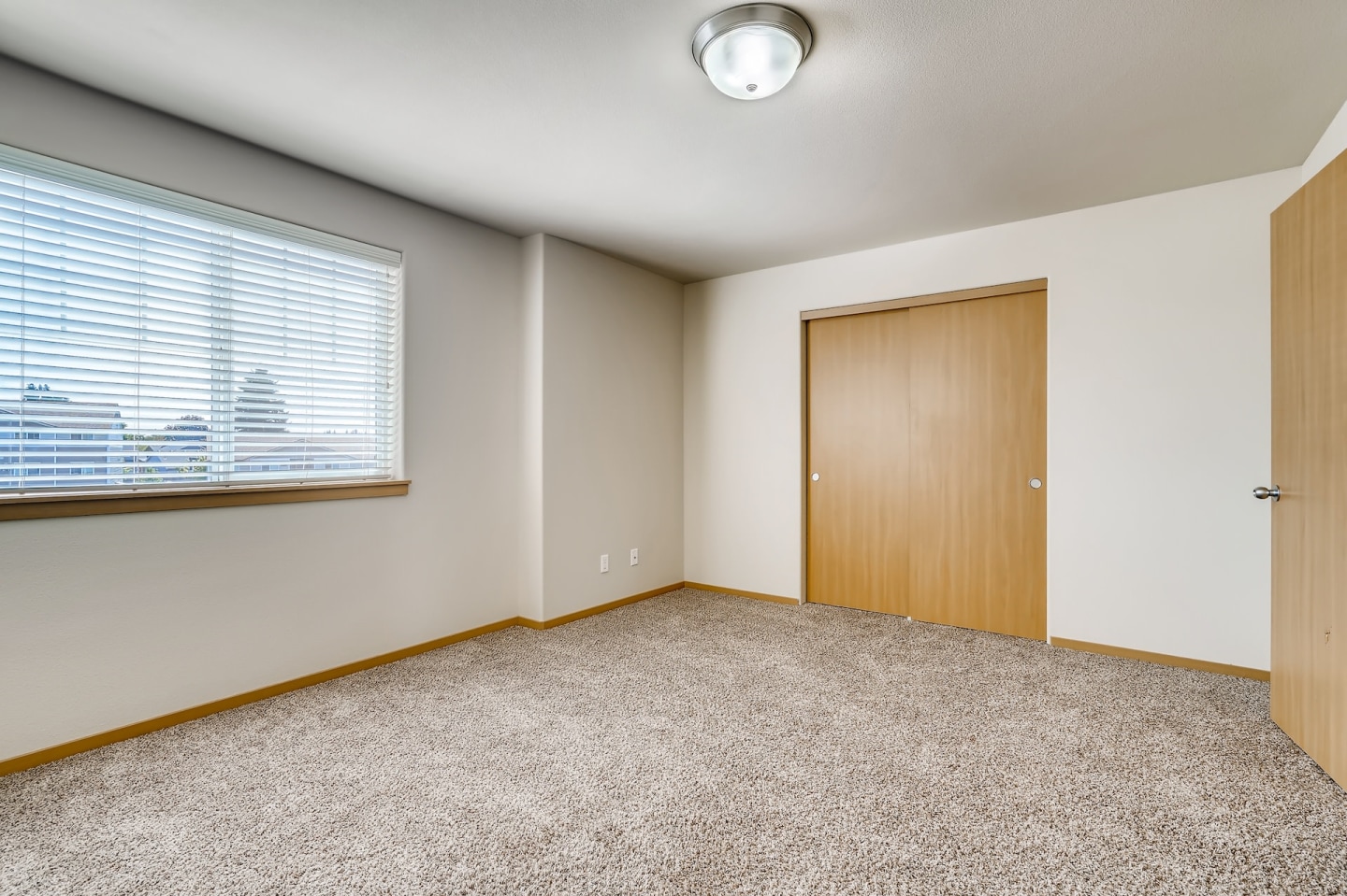 Fountain Village Apartment Homes Image 10