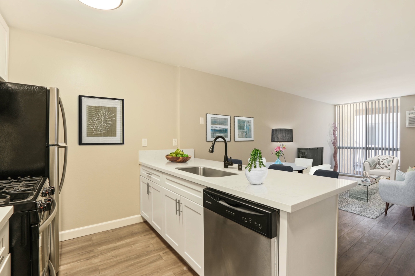 Windsor Villas Image 11