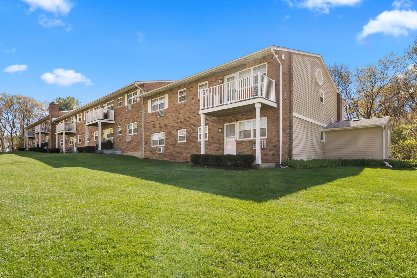 Renaissance Hills Image 60