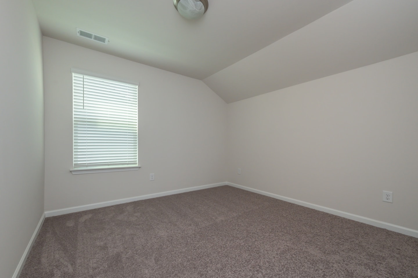 Pine Ridge Place Image 15