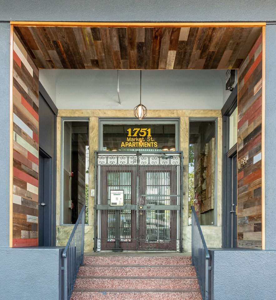 1745 Market Image 9