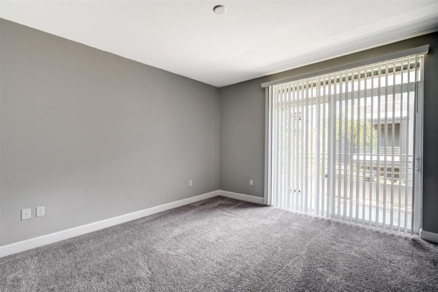 Stadium House Apartments Image 79