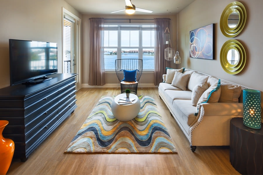 Lake Vue Apartments Image 3