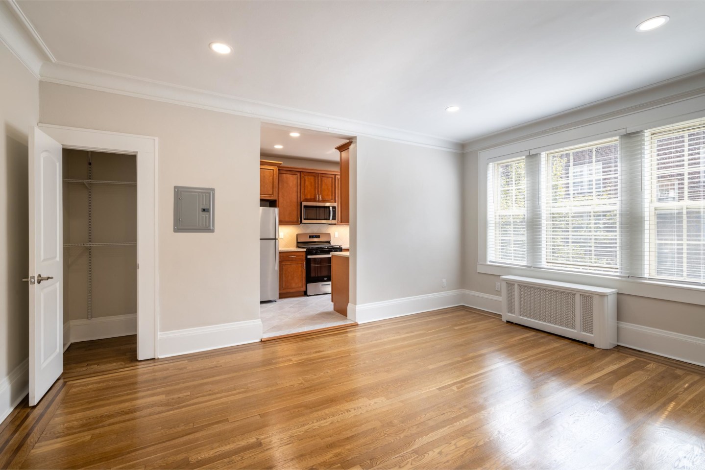 Worthington House Apartments Image 9