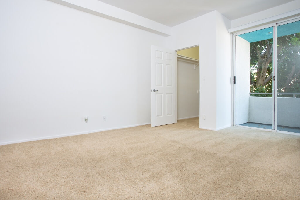 5119 Maplewood Image 1
