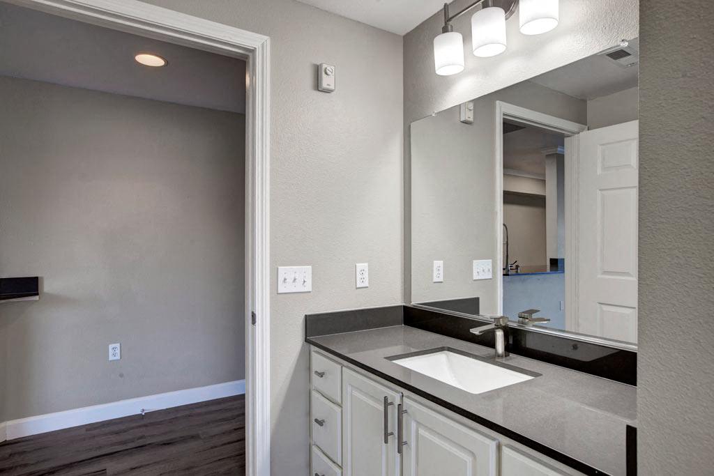 Broadleaf Apartments Image 125