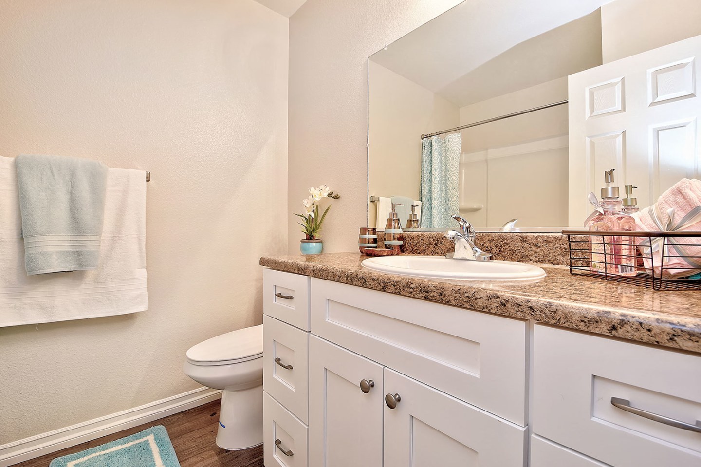 Fairway Manor Image 32