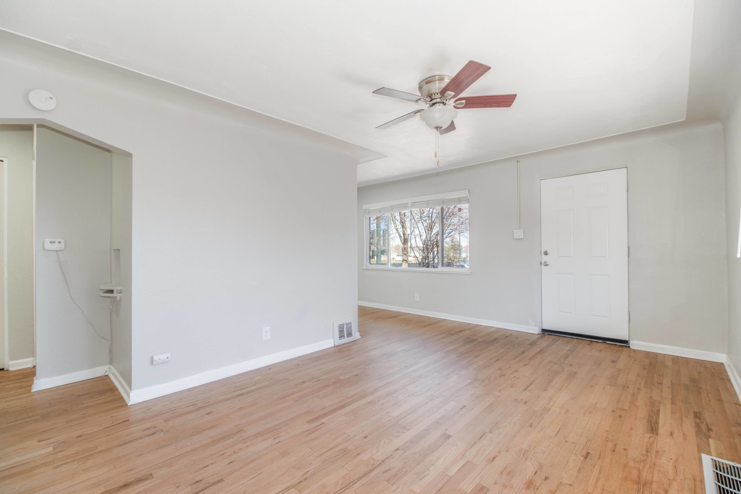 1695 Sheridan Boulevard Image 4