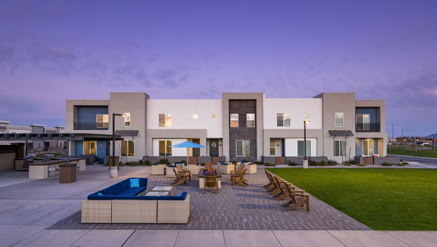 BB Living at Val Vista Image 16