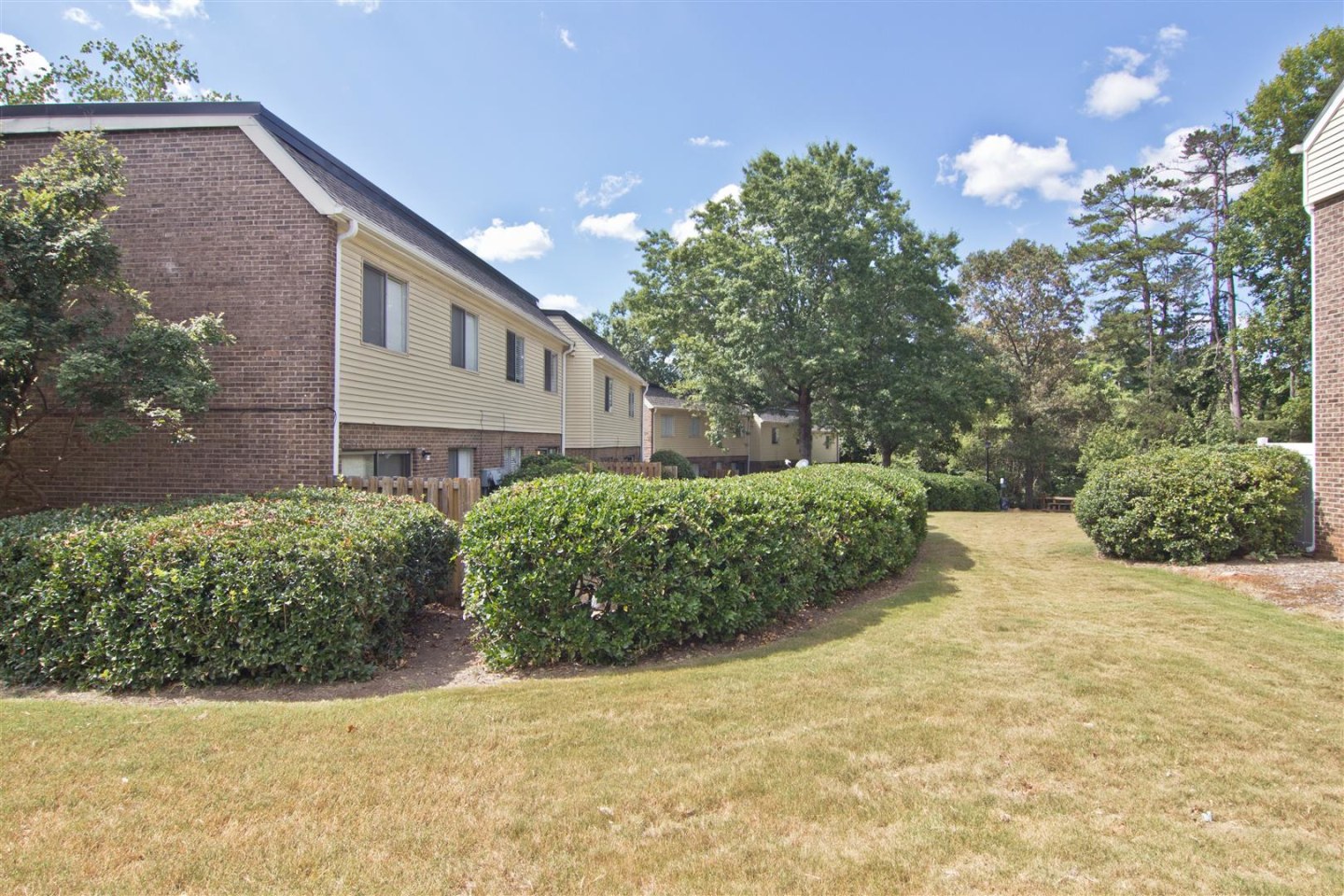 Lakecrest Apartments Image 10