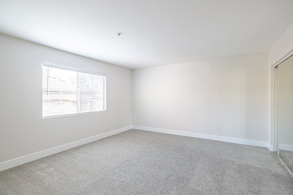 Deerwood Apartments Image 5