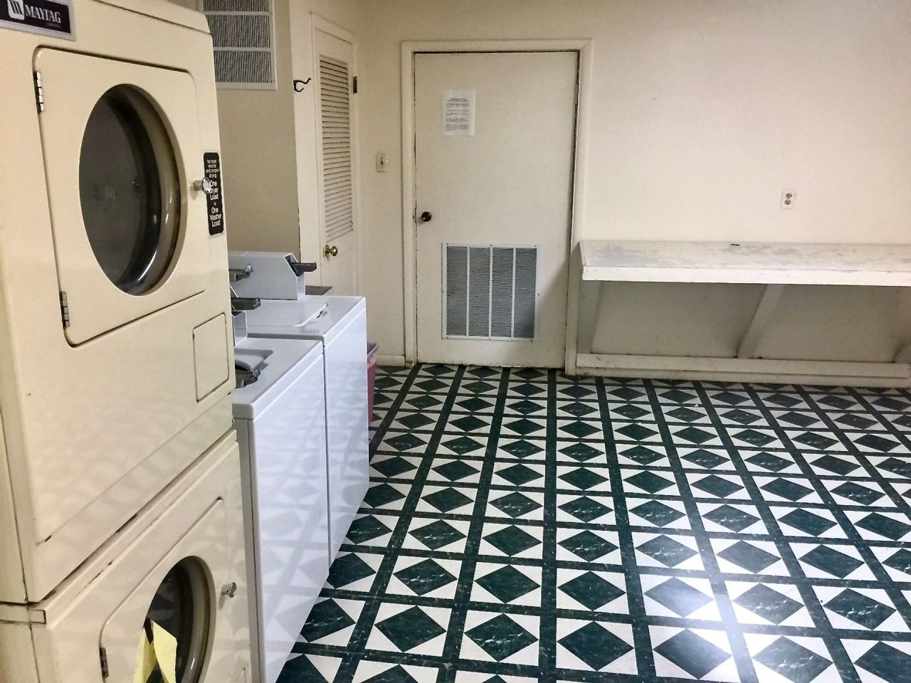 233 Ridgewood  Avenue Image 3