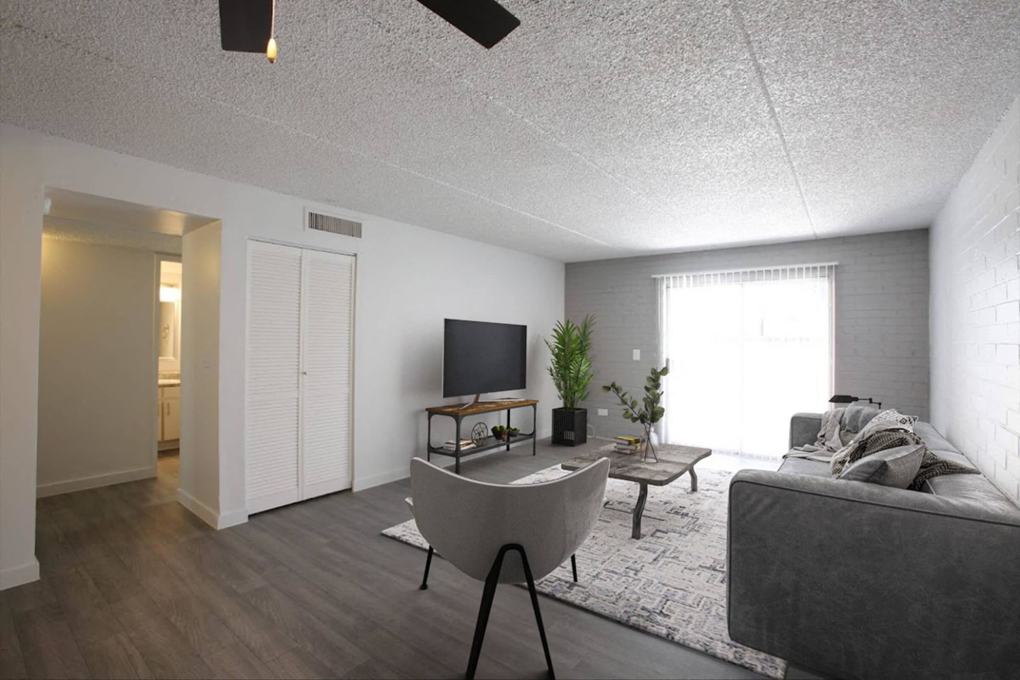 Icon Apartment Homes Image 7