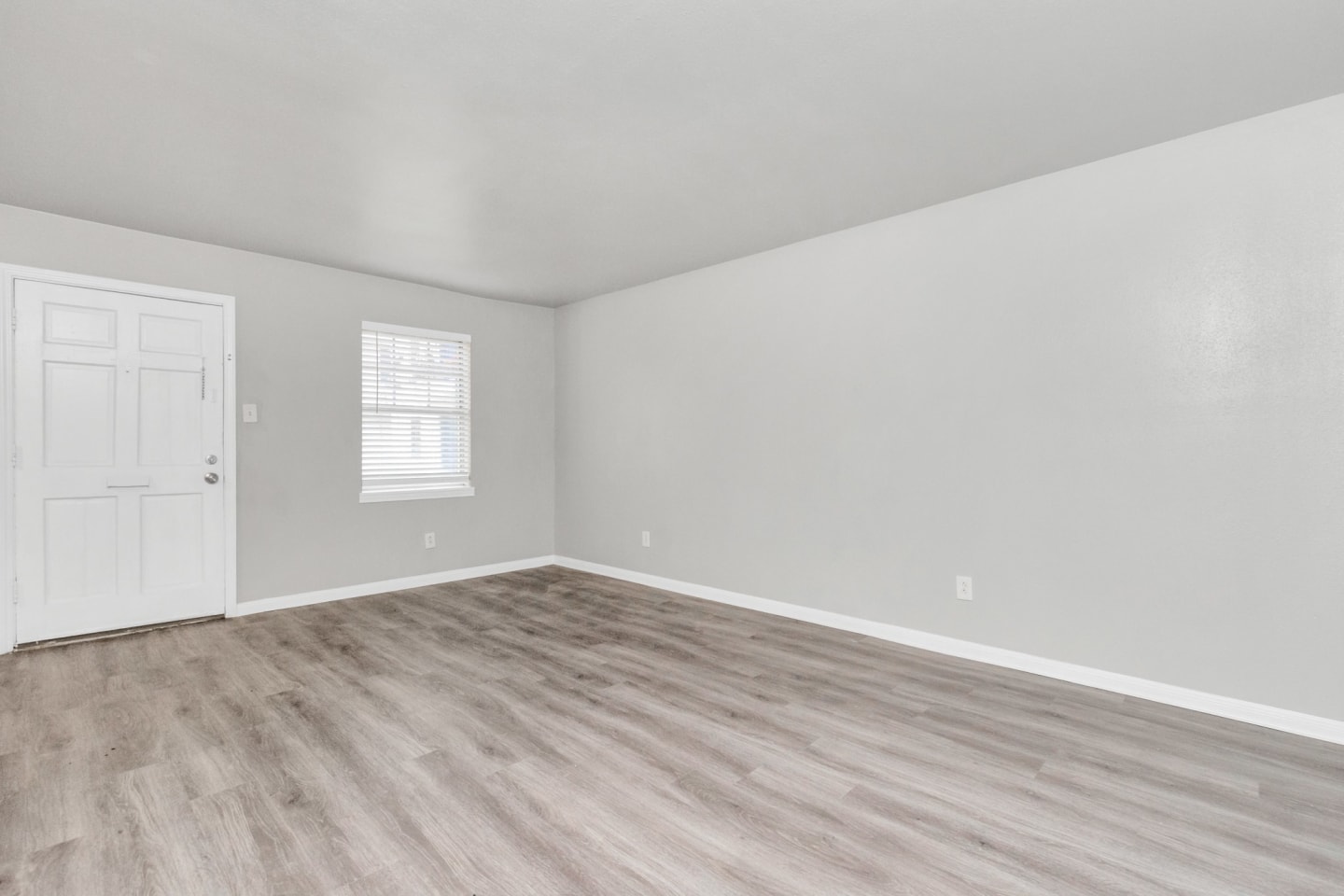 Post Oak Apartment Image 11