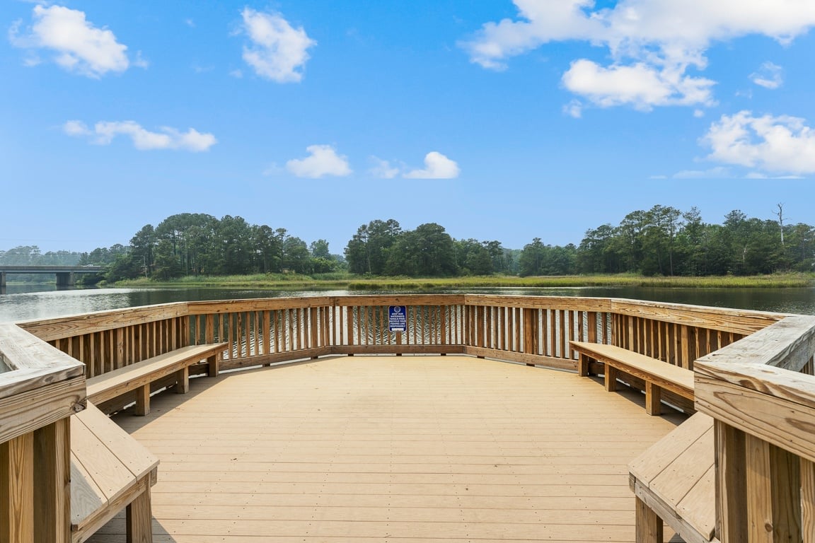 Linkhorn Bay Apartments Image 10