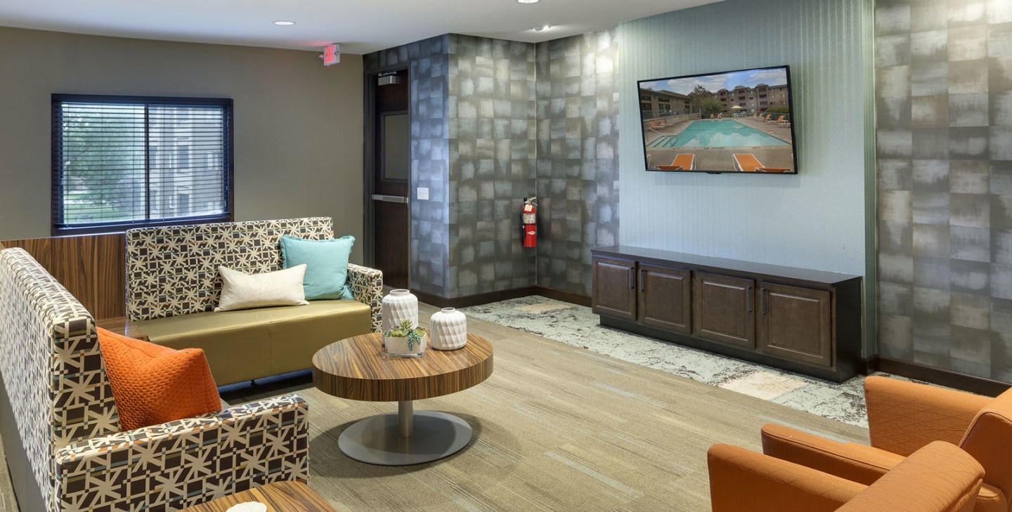 Willow Creek Apartments Image 9