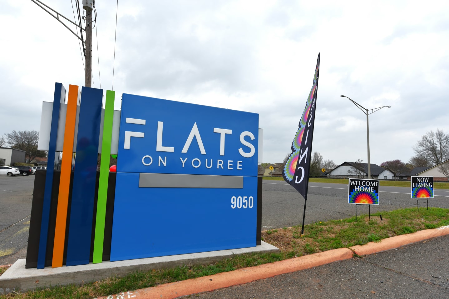 Flats on Youree Image 1
