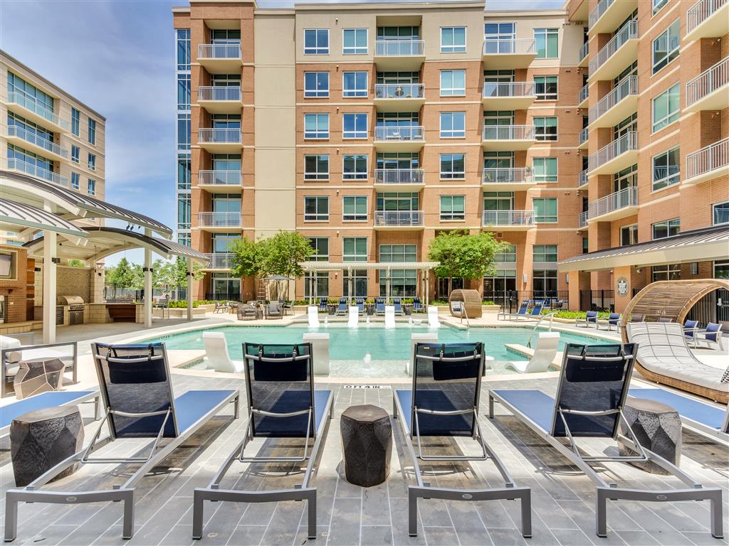 Preston Hollow Village Image 38