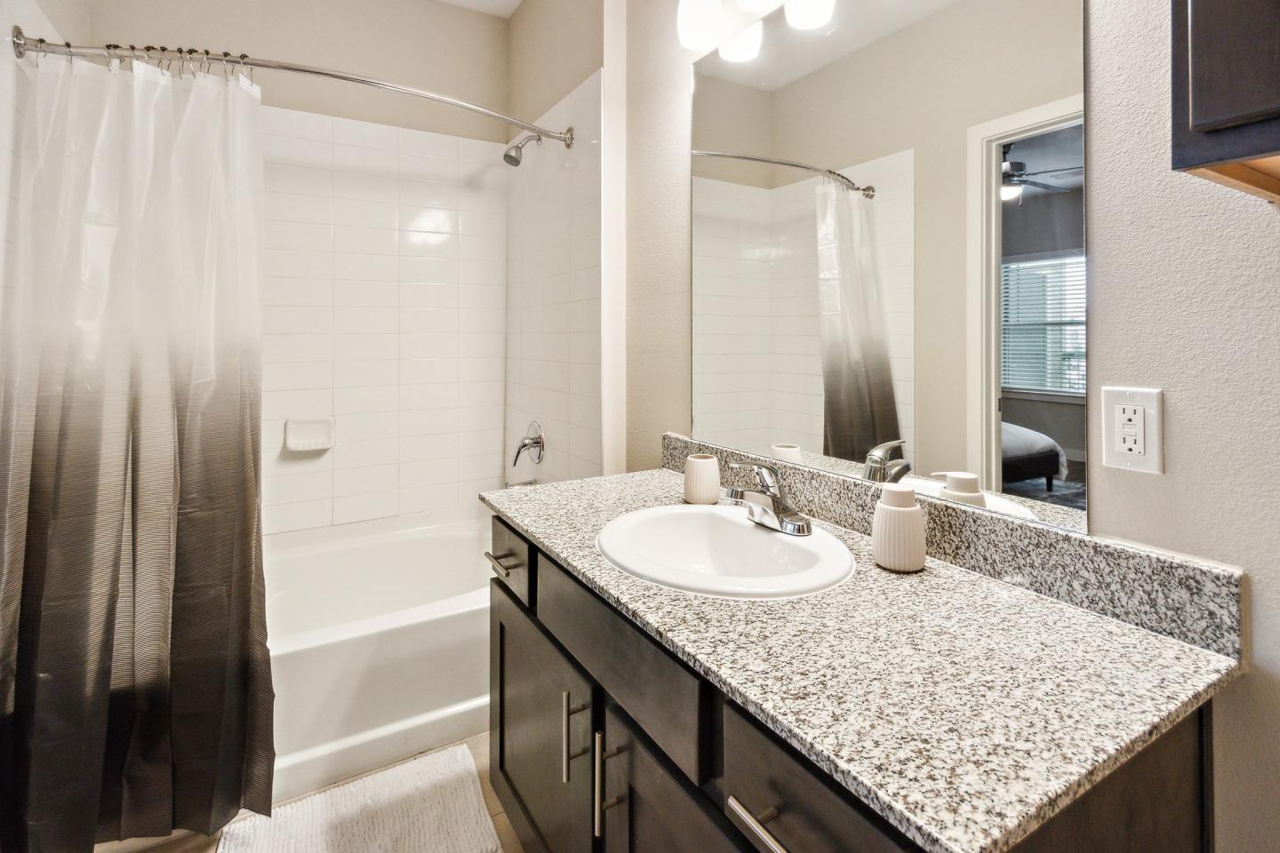 Smart Living at Cypress Creek Image 9