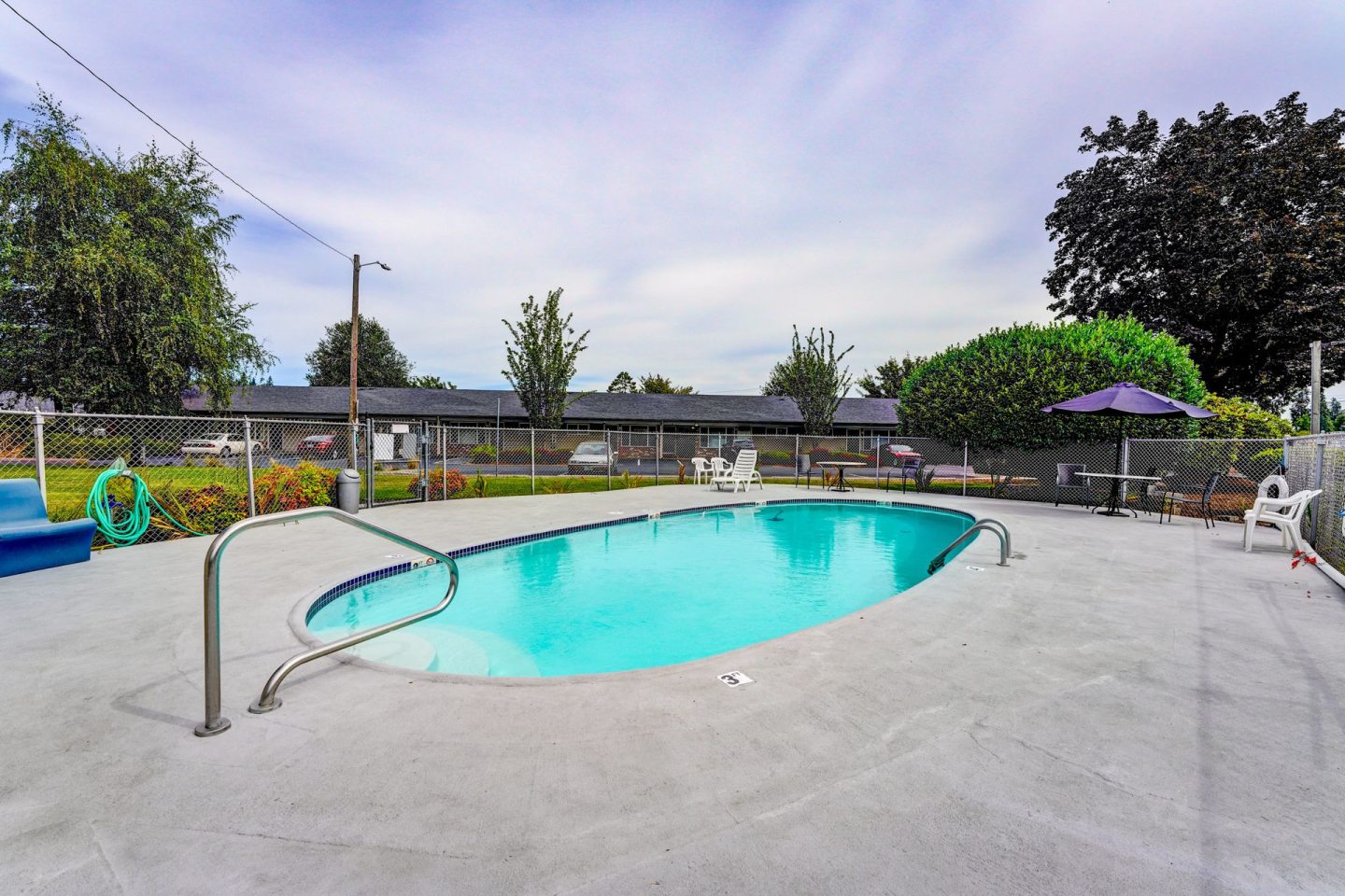 Fairway Village Apartments Image 3