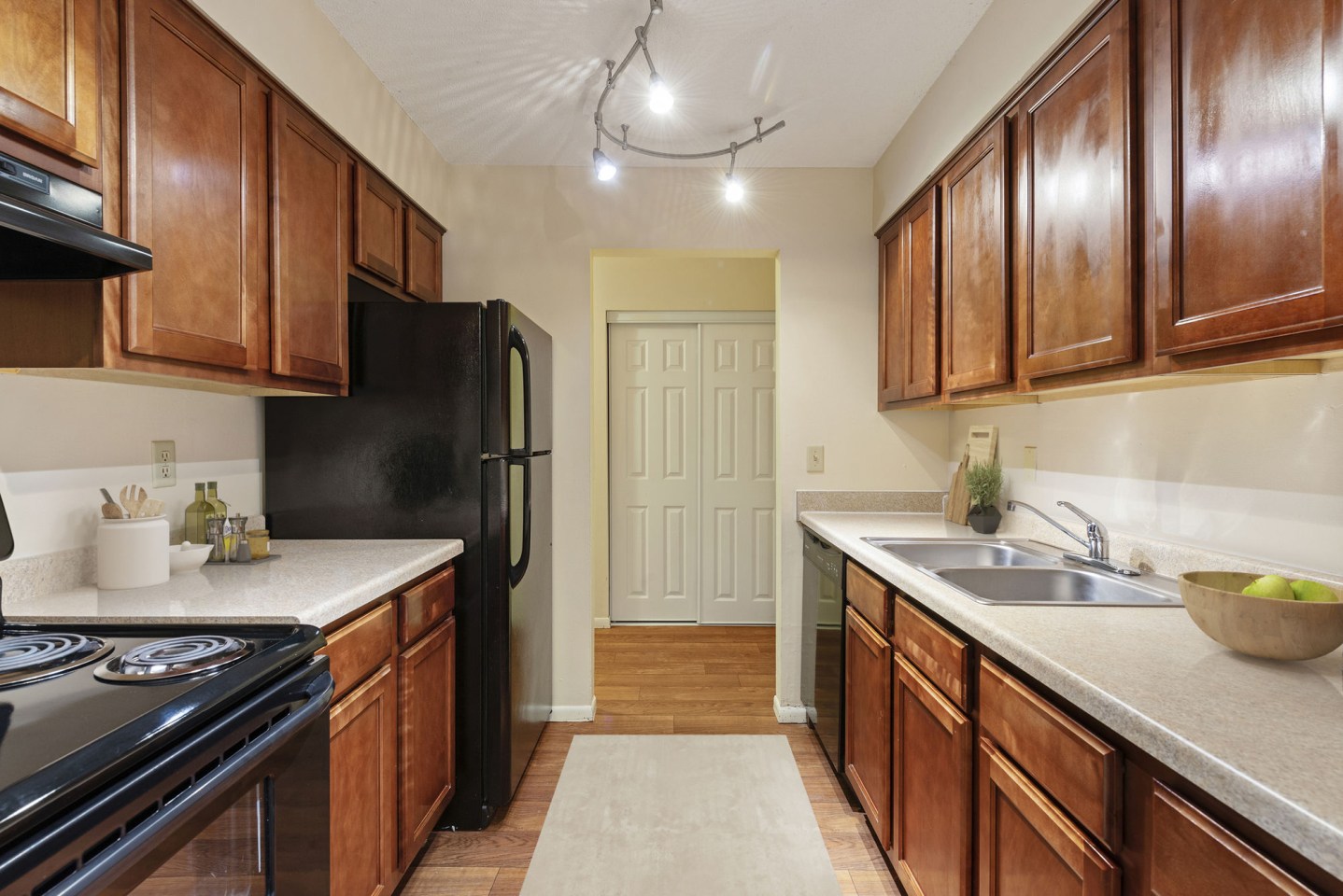 Parkwood Pointe Image 8