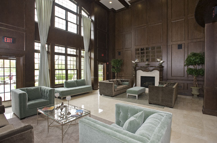 Versailles on the Lake-Schaumburg-Furnished Image 13