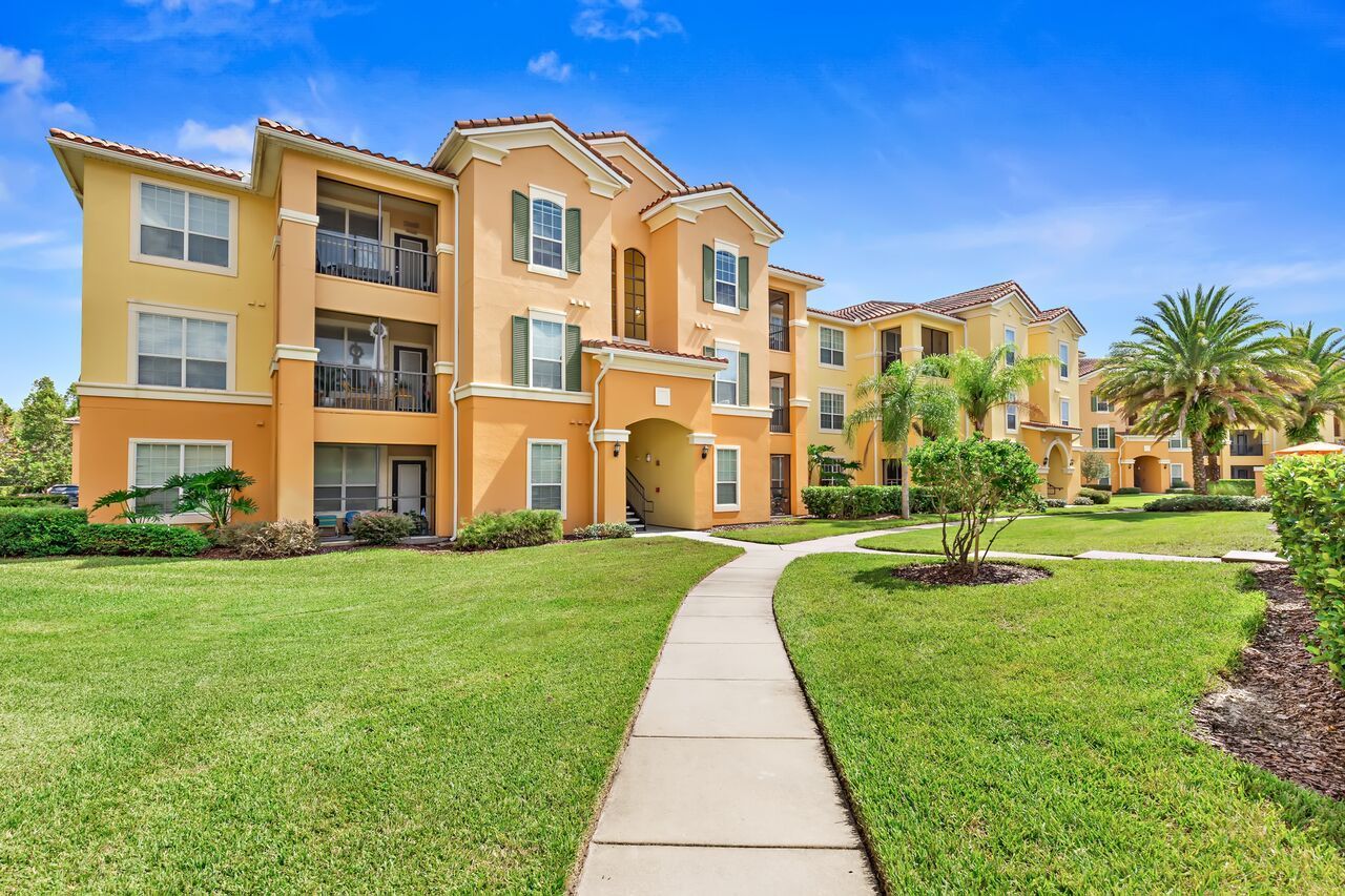 Trinity Club Apartments Image 3
