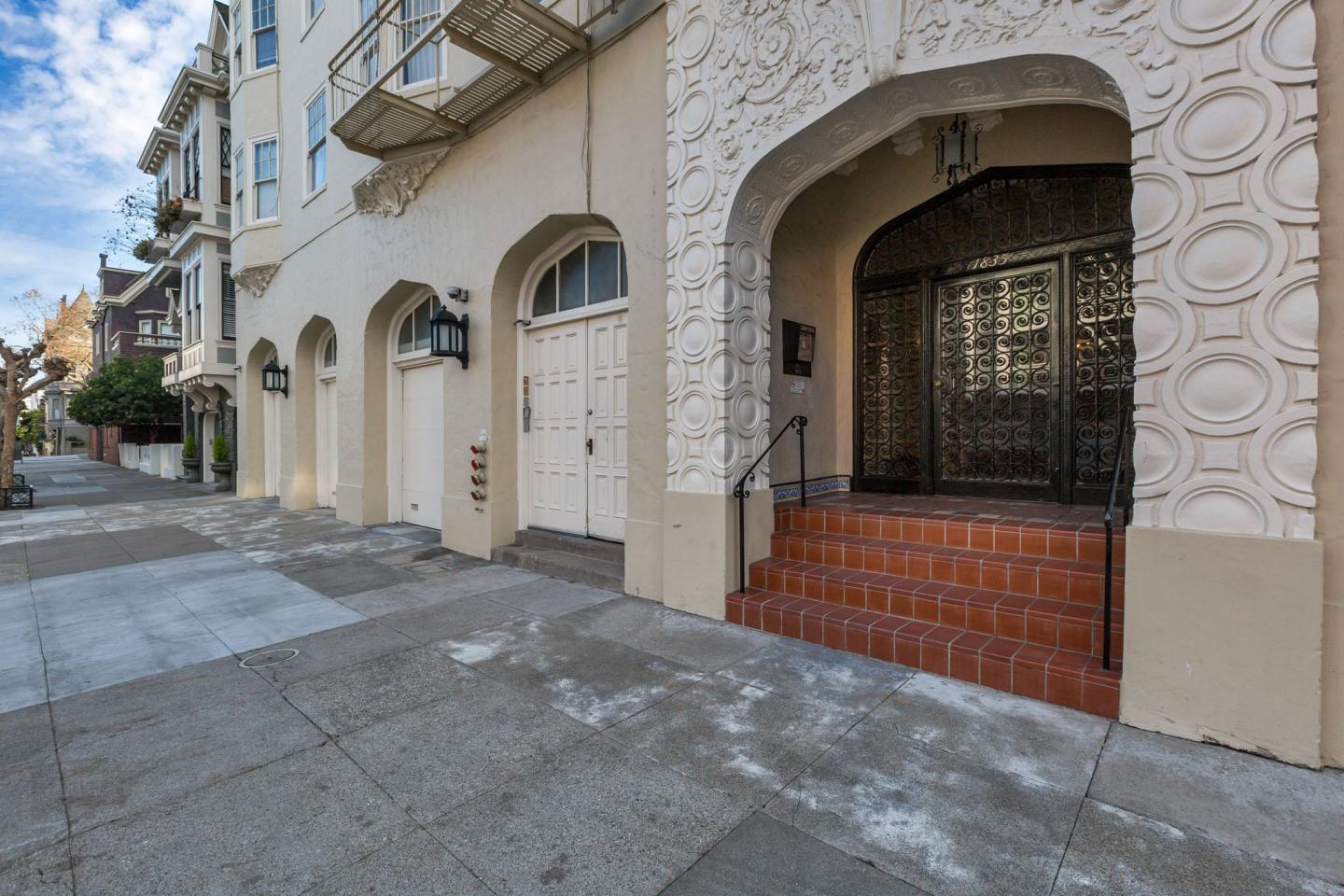 1835 Vallejo Image 12