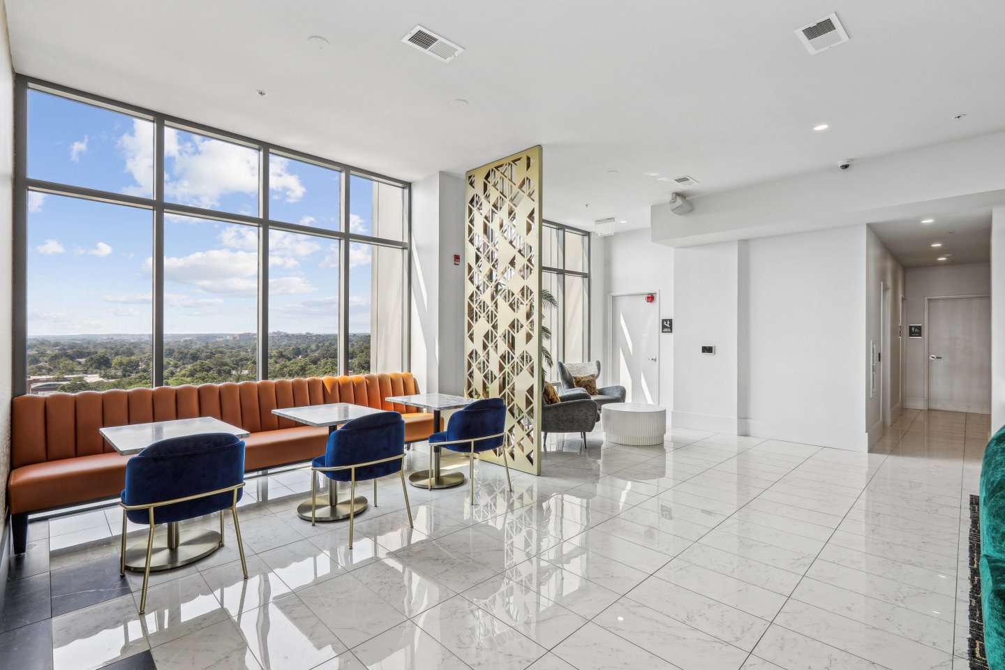 DelRay Tower Image 52