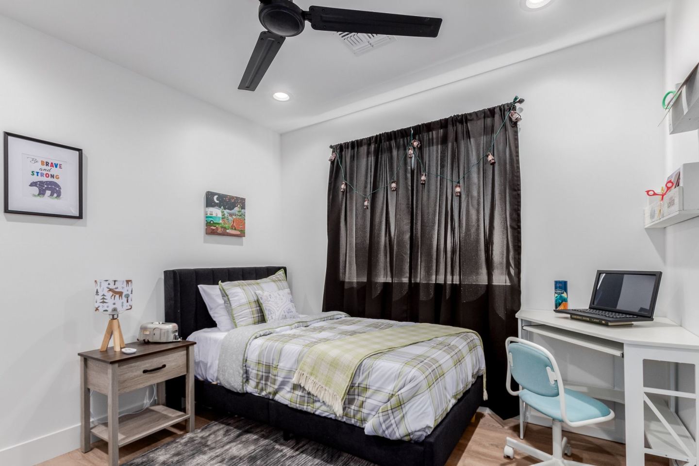 CJ Luxury Townhomes Image 38