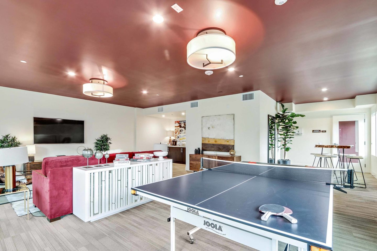 The Metropolitan at Larchmont Village Image 26