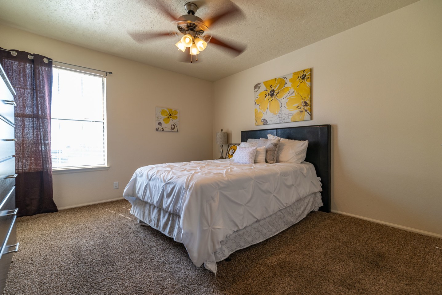 Oak Tree Park Apartments Image 14