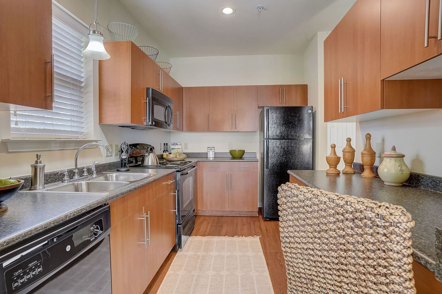 Providence Park Apartments Image 28