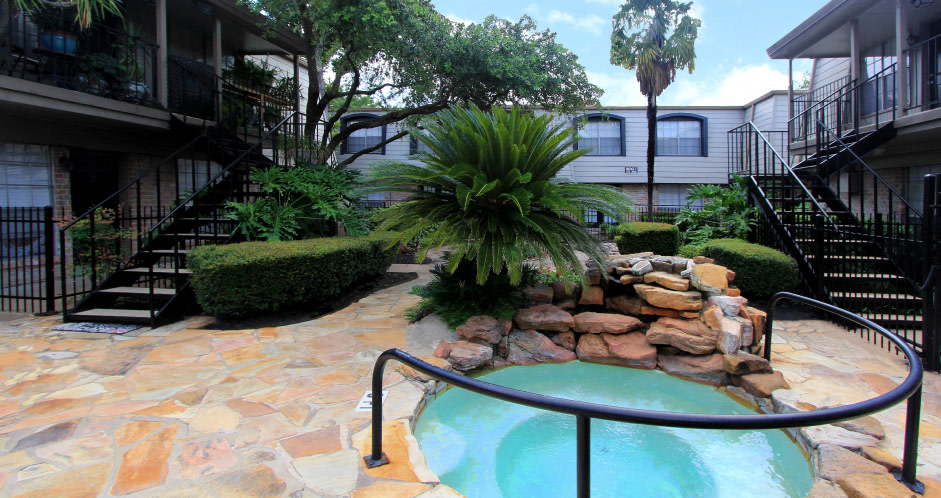 Waters Of Winrock Image 16