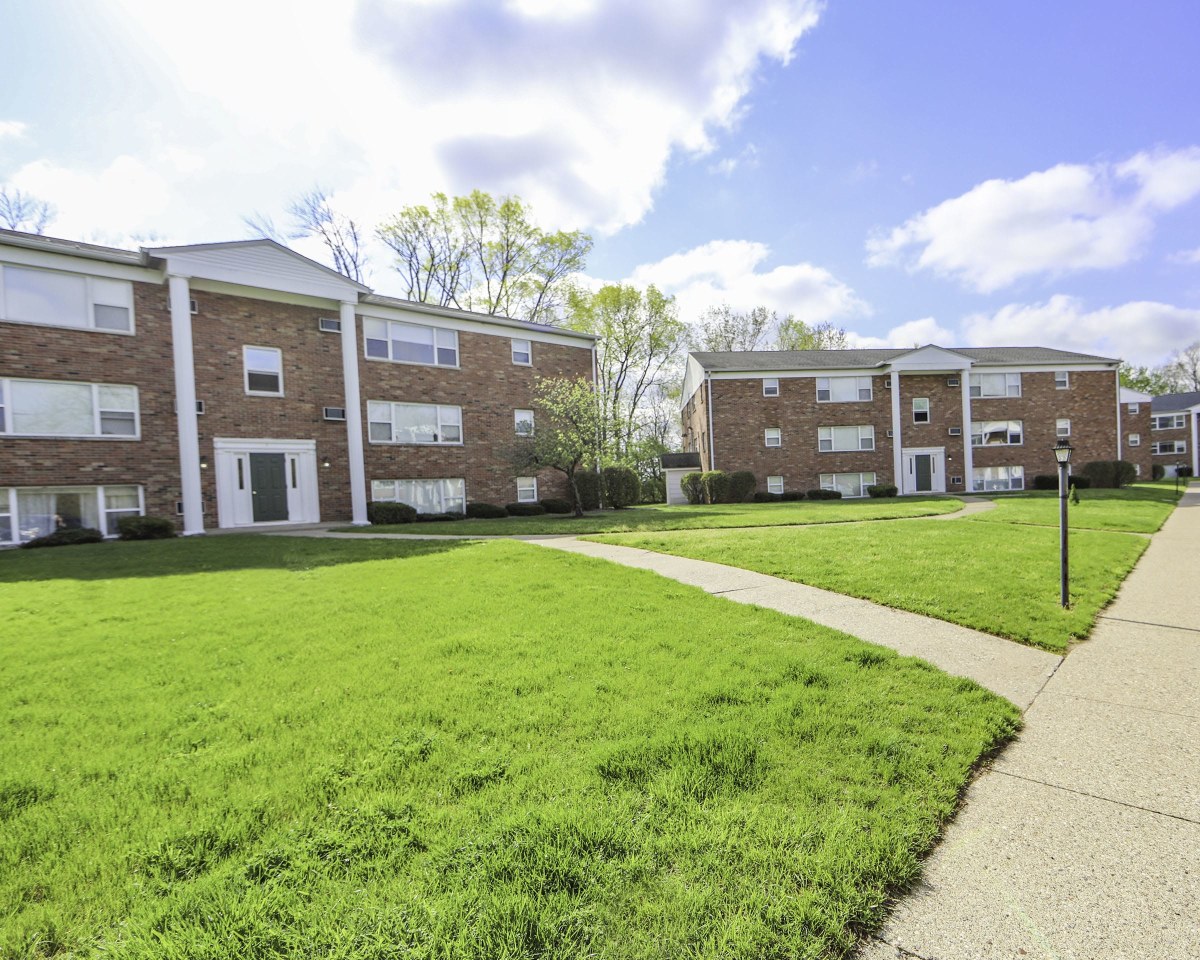 Nobb Hill Apartments Image 5