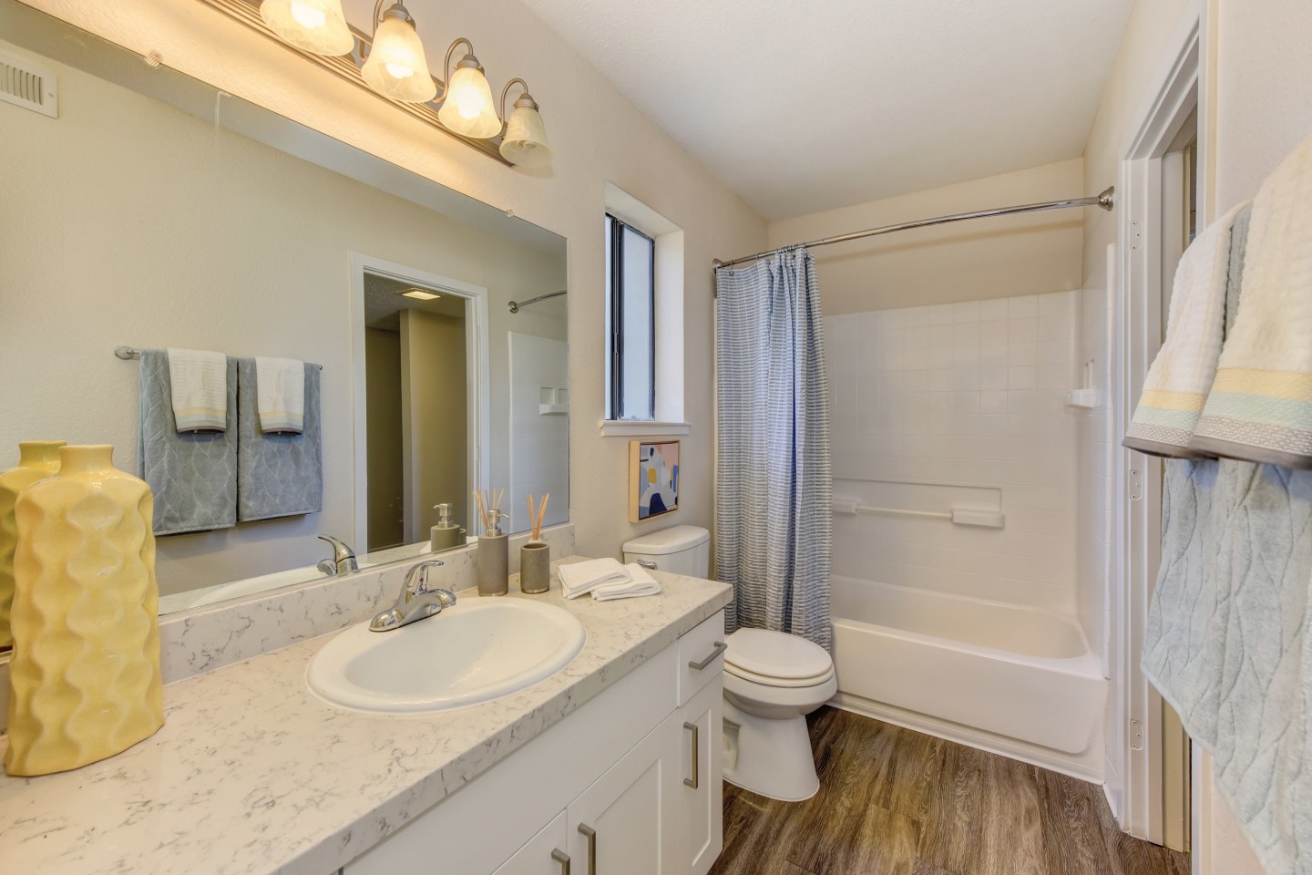 Silverstone Apartments Image 10