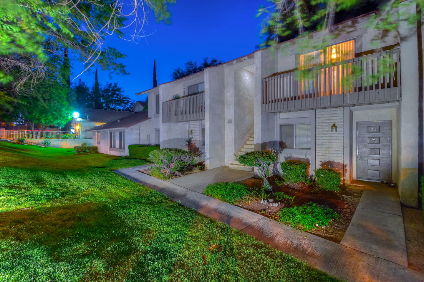 Fairway Manor Image 11