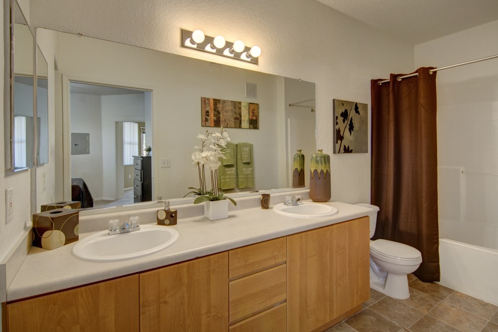 Arezzo Apartment Homes Image 14