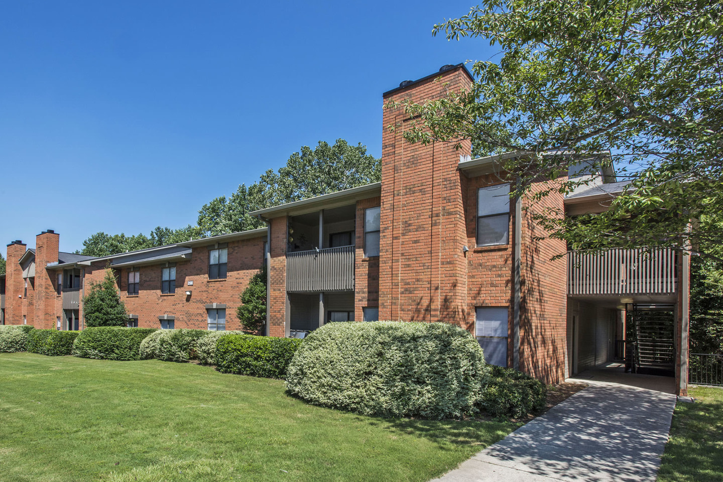 Riverchase Landing Image 16