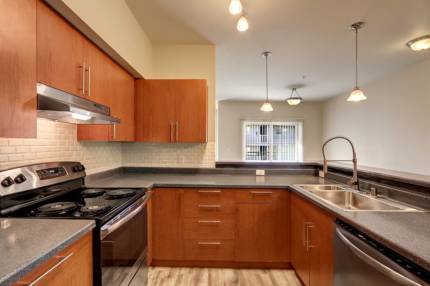 Avion Apartments Image 12