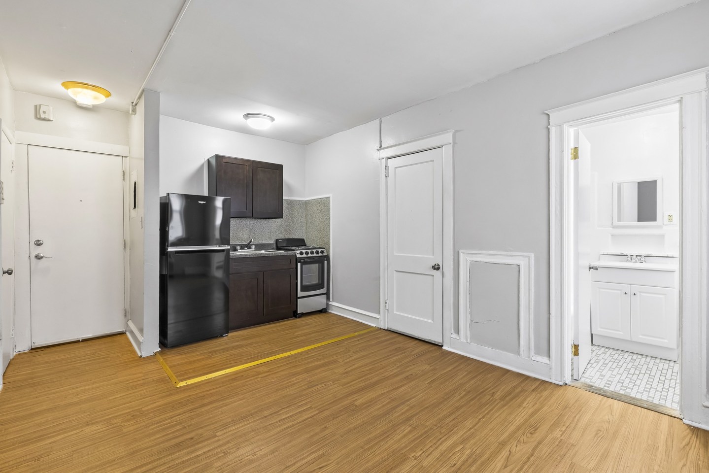 Eli Court Image 6