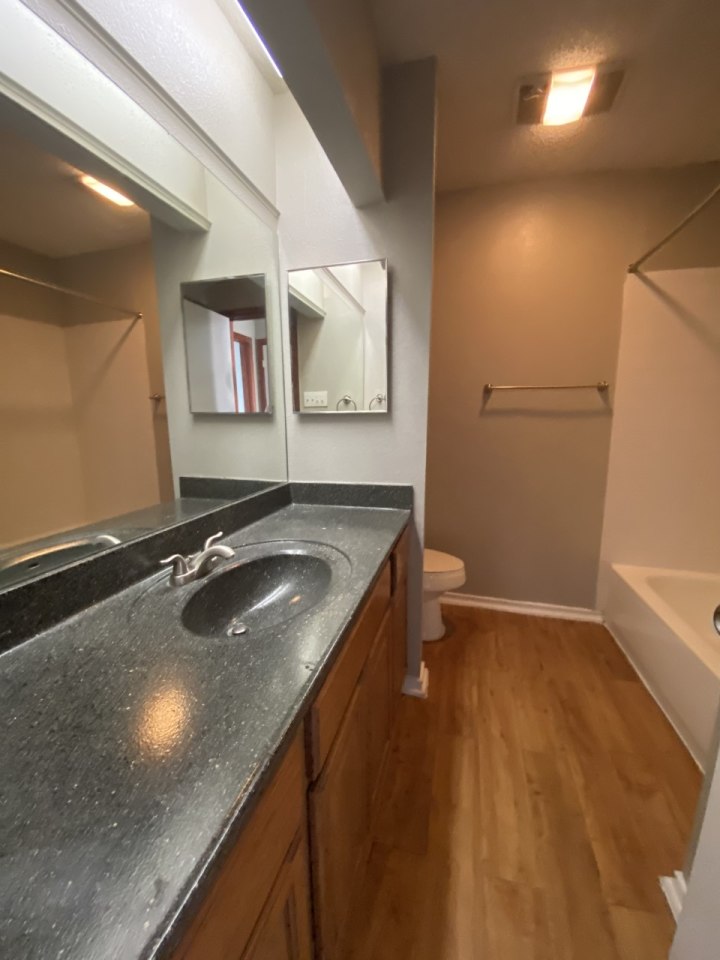 4000 Horizon Hill Image 45