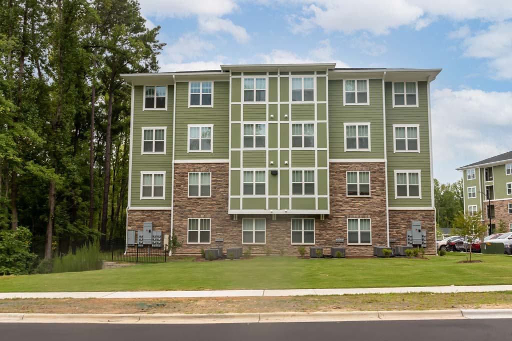 Affordable Housing - Luxury Apartments at Foxwood Image 190